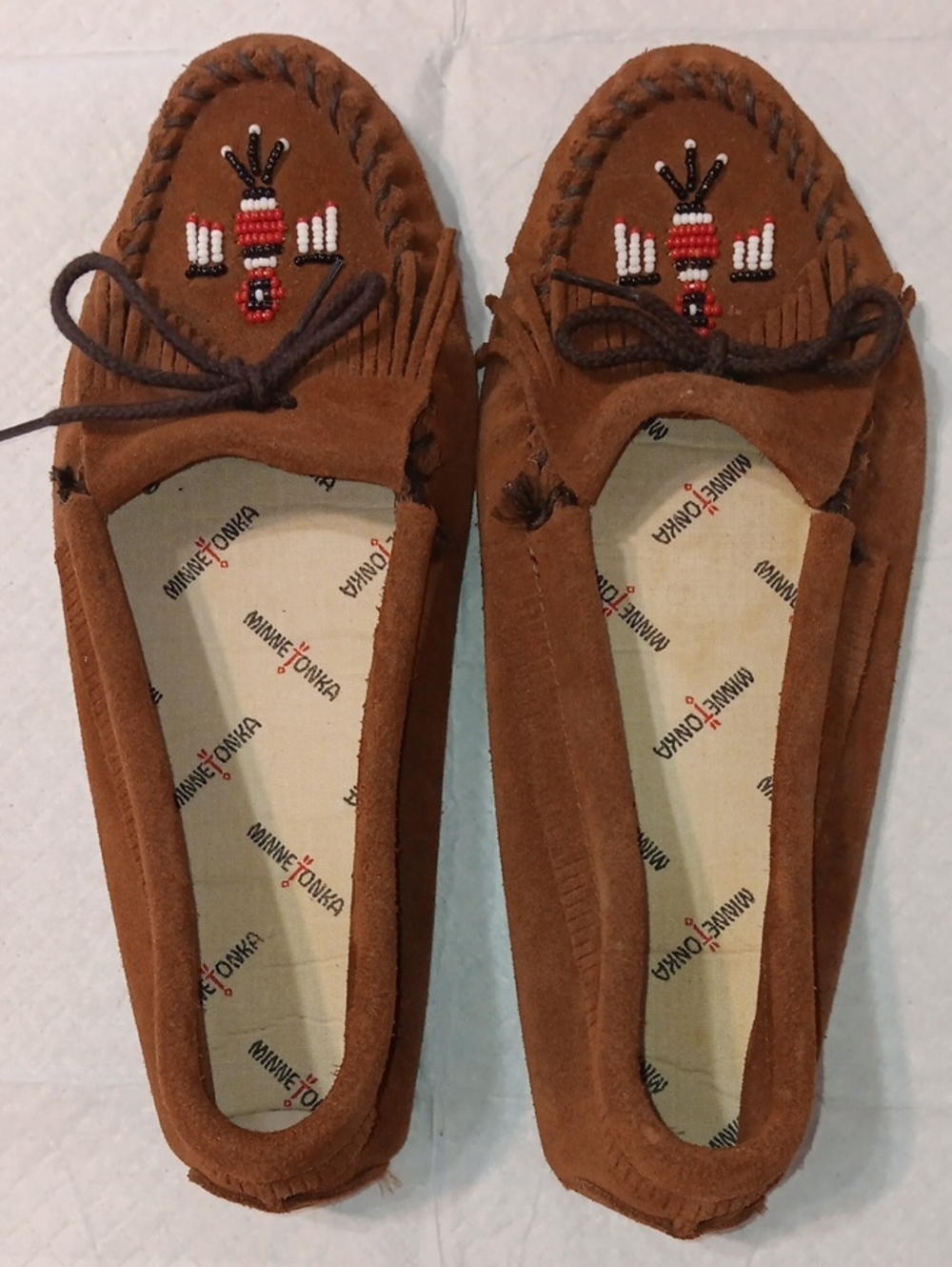 Minnetonka Women's Brown Suede Thunderbird Beaded Moccasin 9.5
